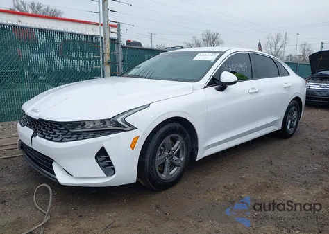 2023 Kia K5 Lxs из США, поврежденный, VIN 5XXG14J26PG203910